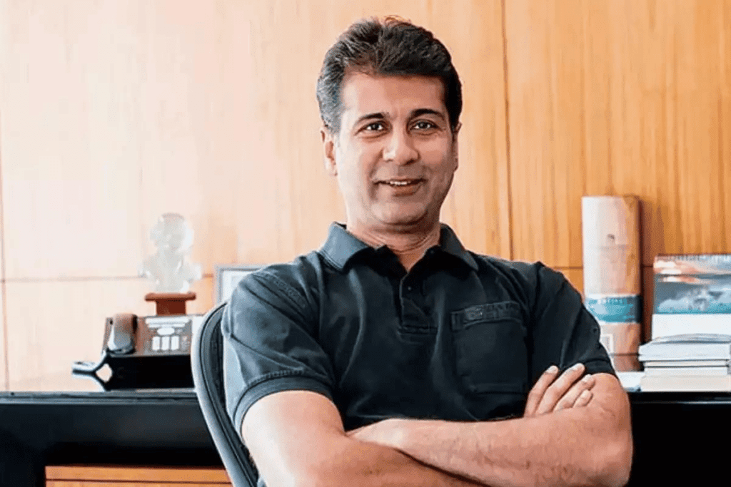 Rajiv Bajaj Calls for Tax System Overhau